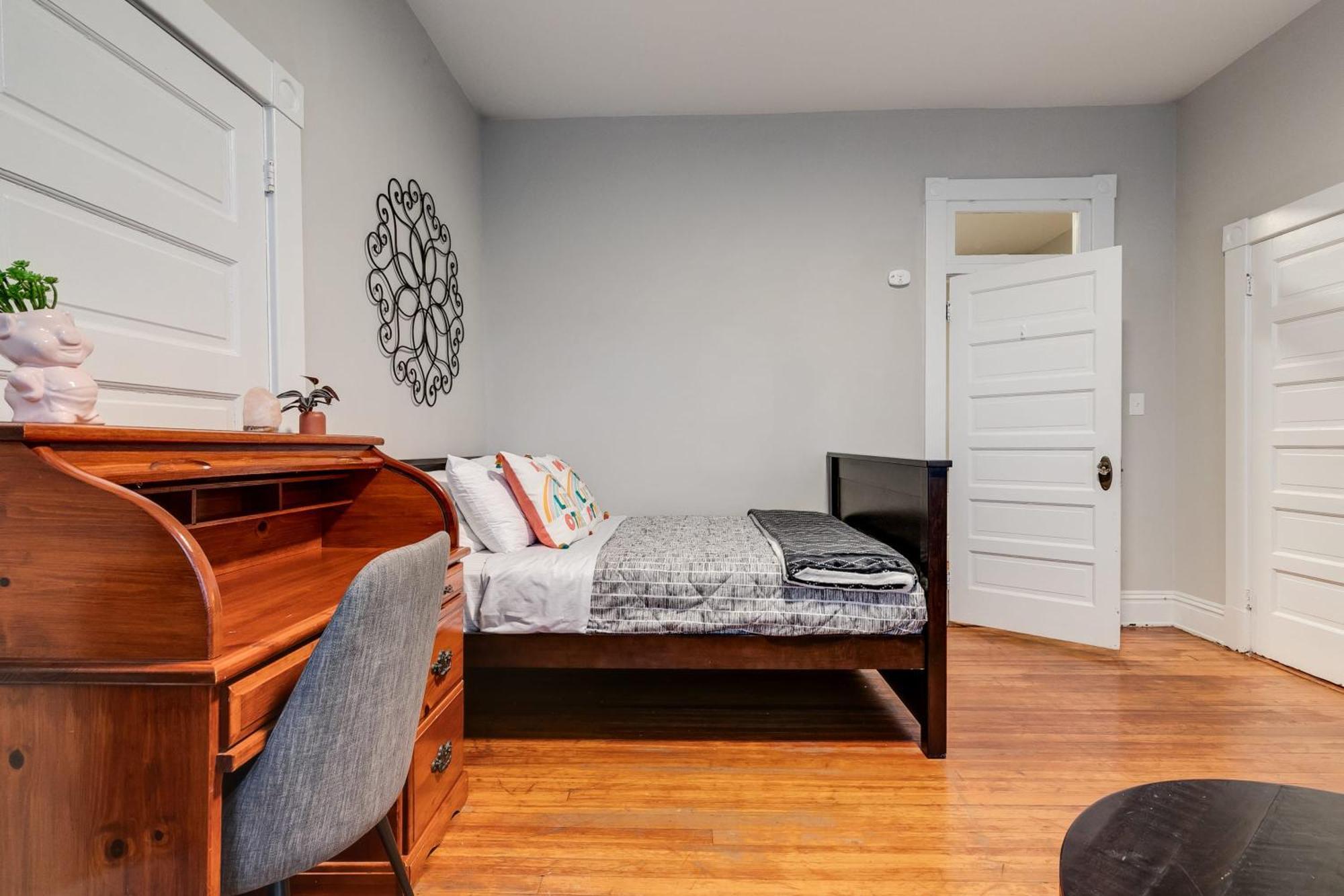 E2 Centrally Located In Carytown Fully Fenced Richmond Buitenkant foto