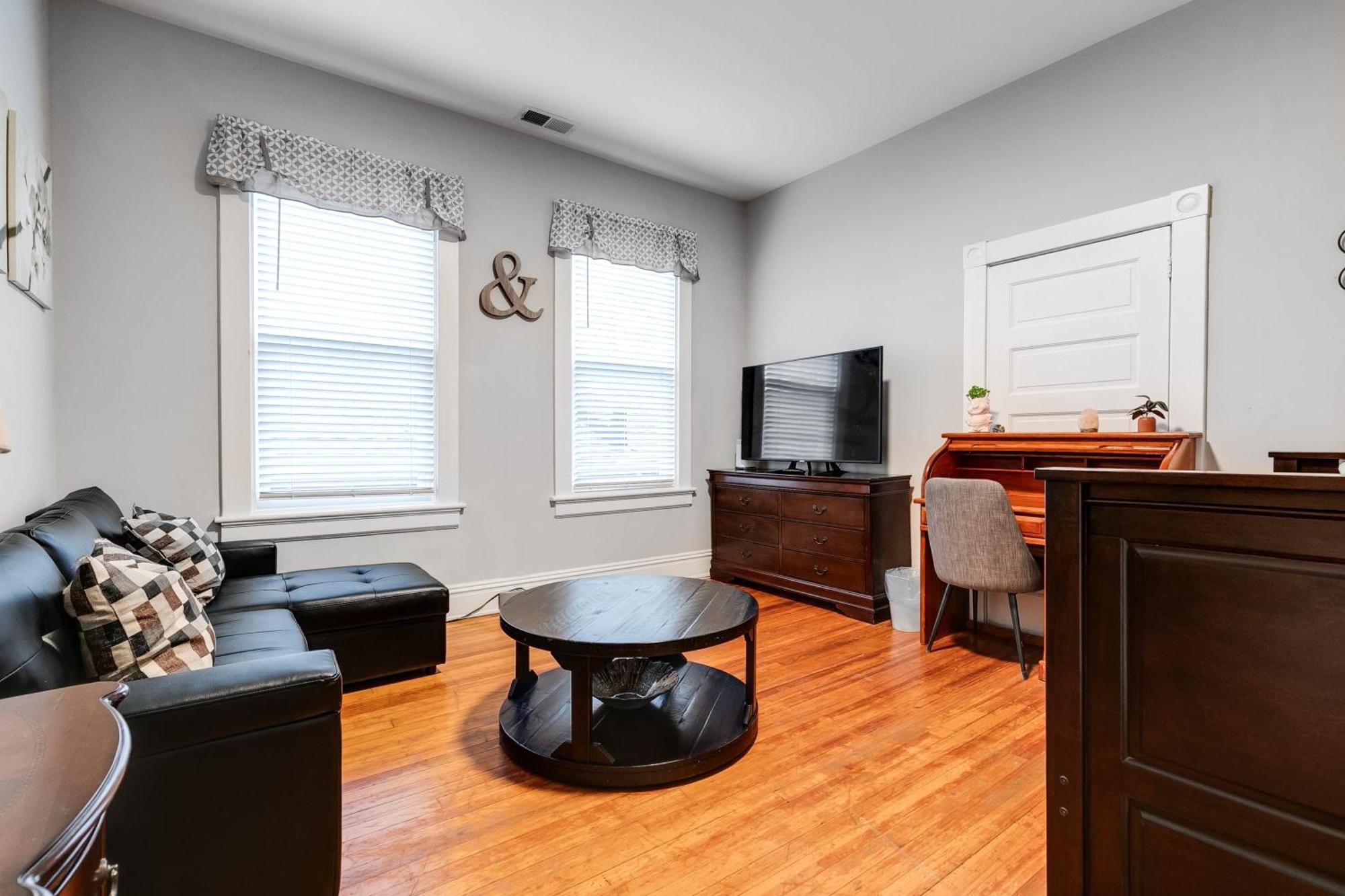 E2 Centrally Located In Carytown Fully Fenced Richmond Buitenkant foto