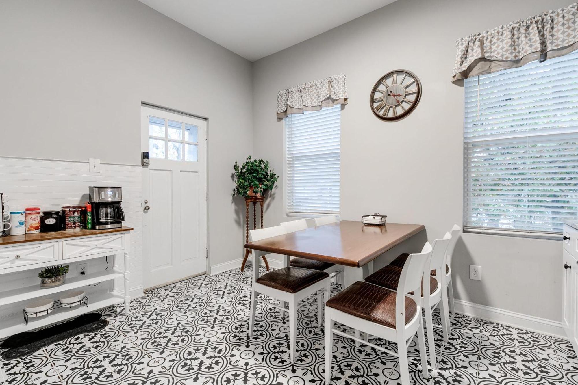 E2 Centrally Located In Carytown Fully Fenced Richmond Buitenkant foto